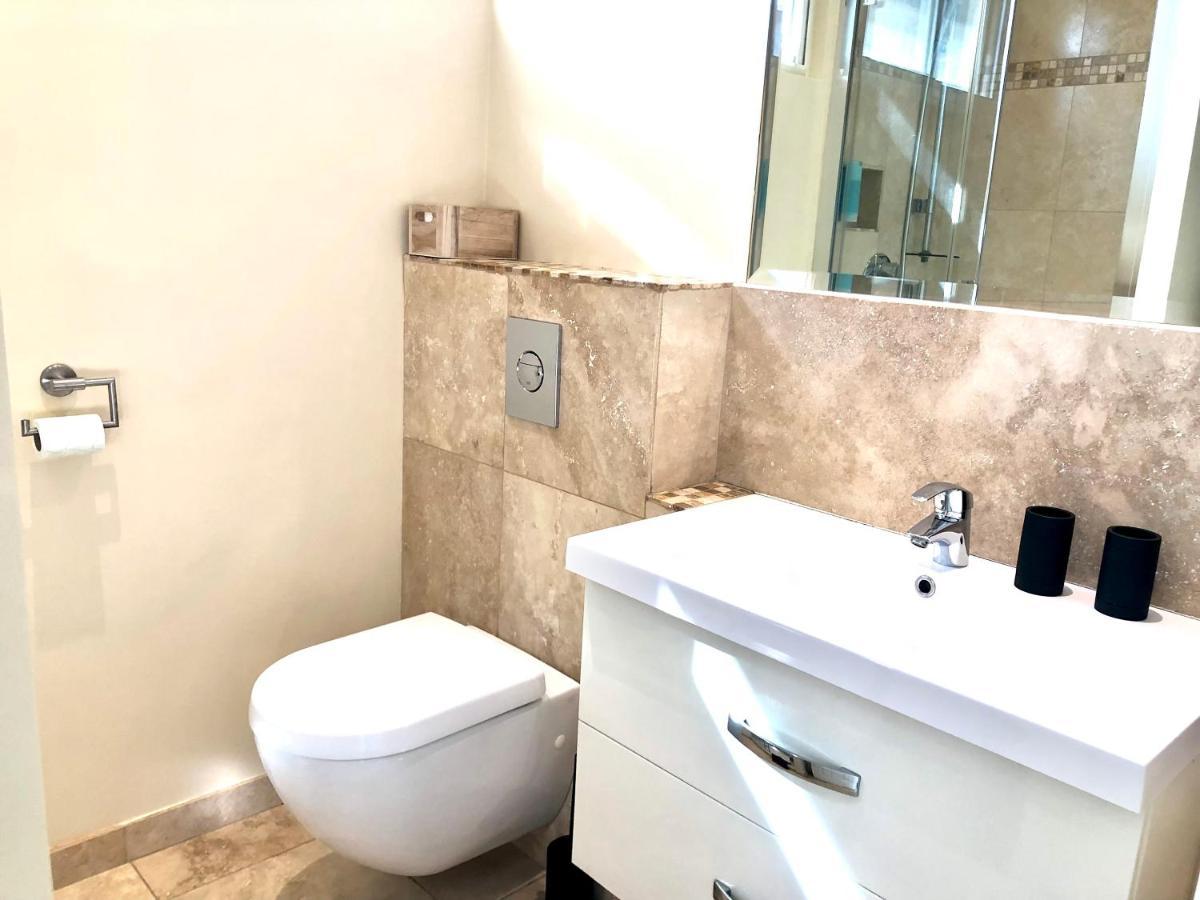 Villa Montfleuri, Vieille Ville A Pieds, Vue Mer, Piscine, 8 Pers Sainte-Maxime Kültér fotó