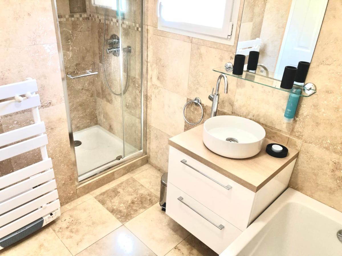 Villa Montfleuri, Vieille Ville A Pieds, Vue Mer, Piscine, 8 Pers Sainte-Maxime Kültér fotó
